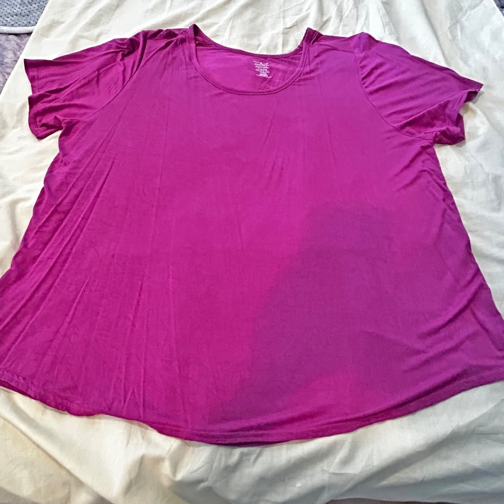 T-SHIRT, SHORT SLEEVE, FUSCHIA, SIZE 4X, VEE NECK, GEORGE, IN BAG, NEVER WORN